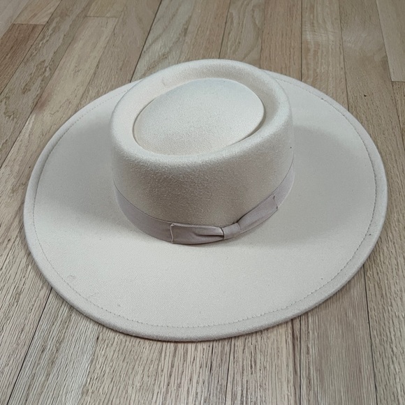 CJLA Womens Cream Wide Brim Vegan Felt Hat One Size Adjustable - Picture 2 of 8